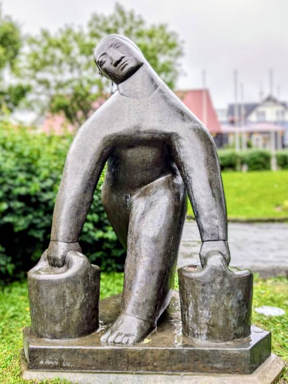 Figur in Reykjavik von Claudia Polte