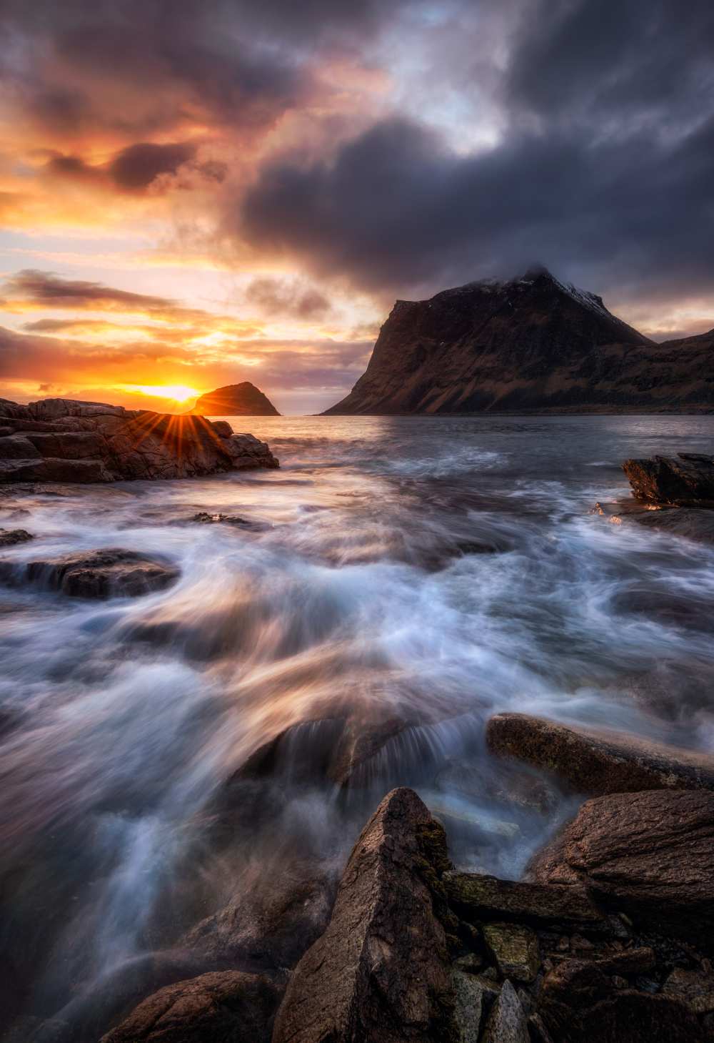 Northern Coast Sunset von Daniel F.