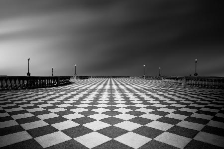 Terrace over the Infinite