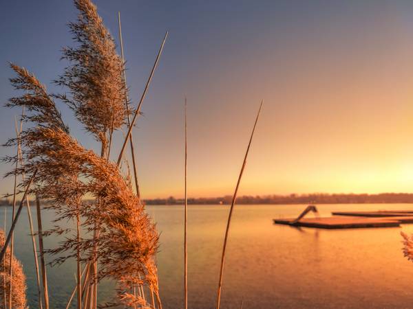 Sonnenuntergang am Kulkwitzer See, Strandbad Markranstädt von Dennis Wetzel