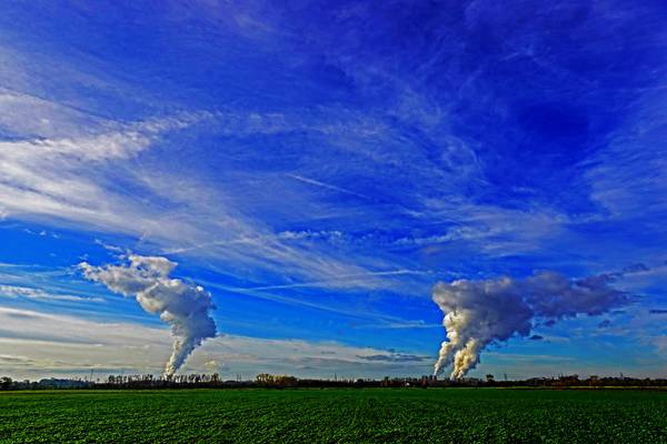 Bei uns im Westen von Joachim W. Dettmer