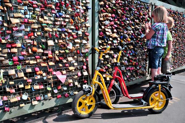 Köln - Liebesschlösser von Joachim W. Dettmer