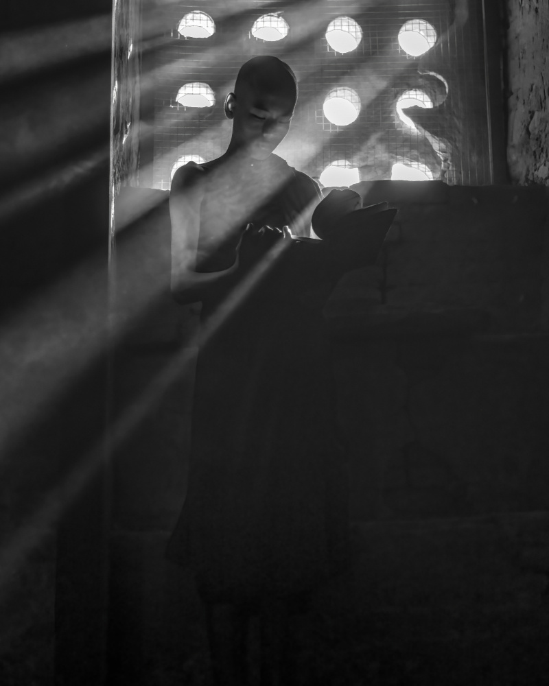 0033 von Dev Sirikulthada