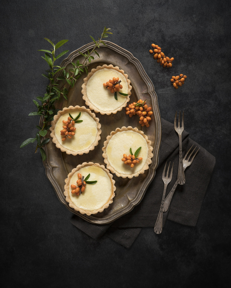 The sea buckthorn mini tartlets von Diana Popescu