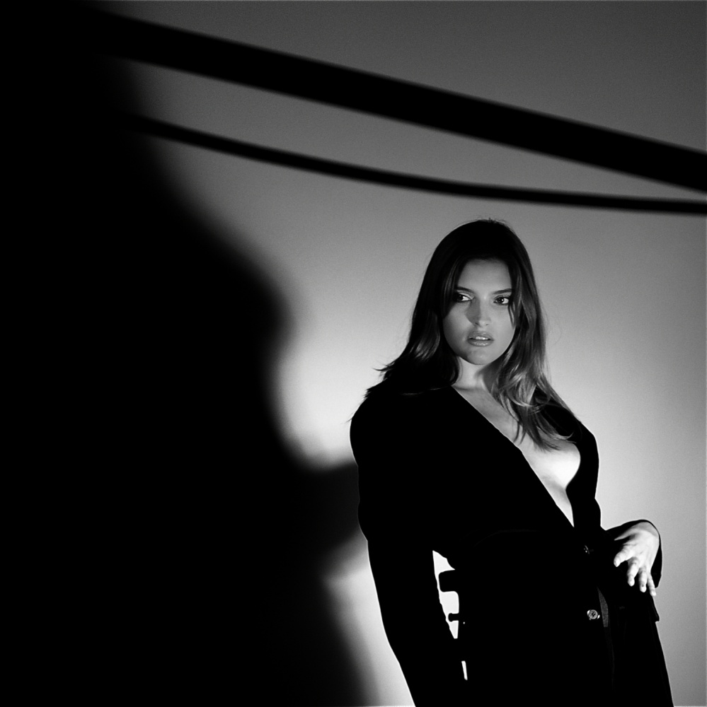 Shadows woman von Didier Guibert