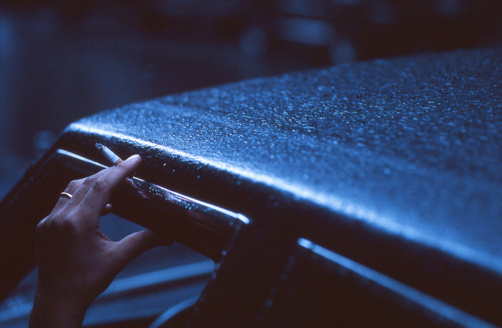 Waiting (from the series "New York Blues") von Dieter Matthes