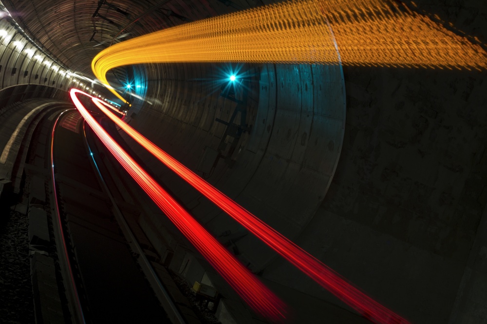 Into the tunnel von Dirk Heckmann