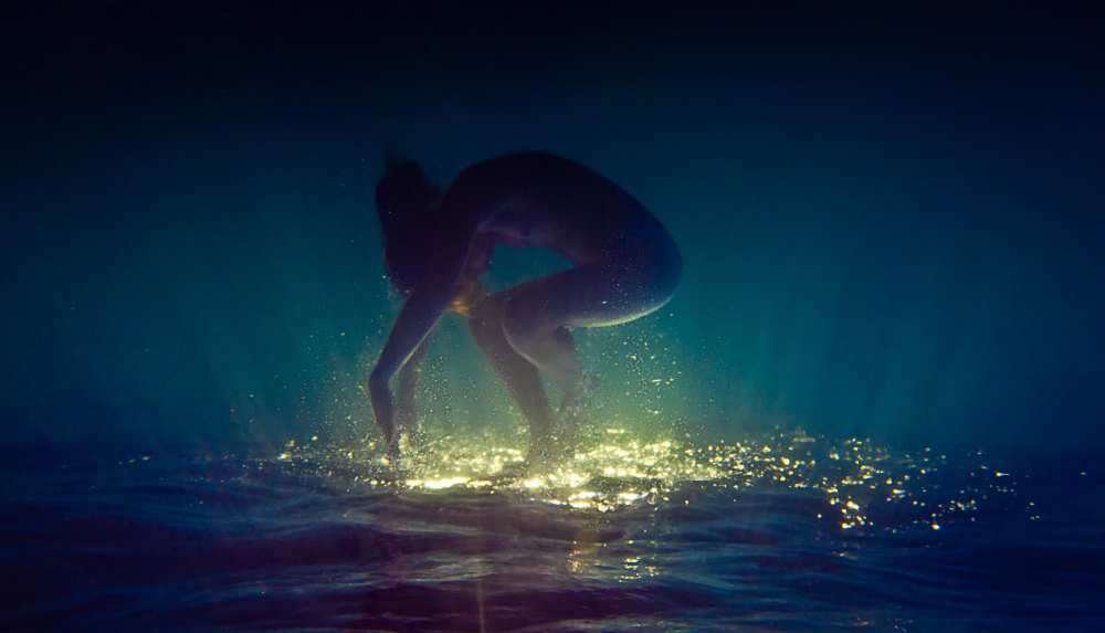 Born von Dmitry Laudin