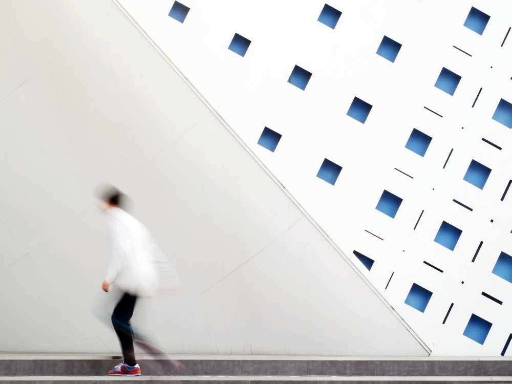 blue squares von Donghee Han