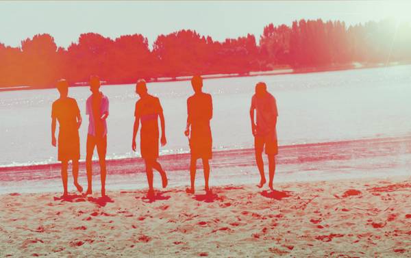 Freunde am Strand von Doris Beckmann