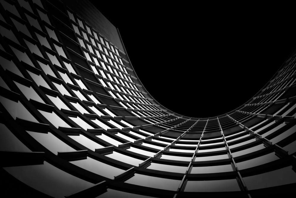 "Isolation" von Dr. Roland Shainidze