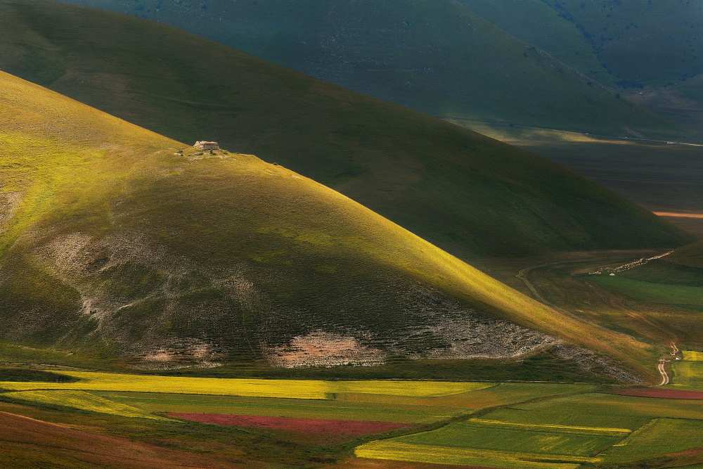 lights and shadows von Edoardo Gobattoni