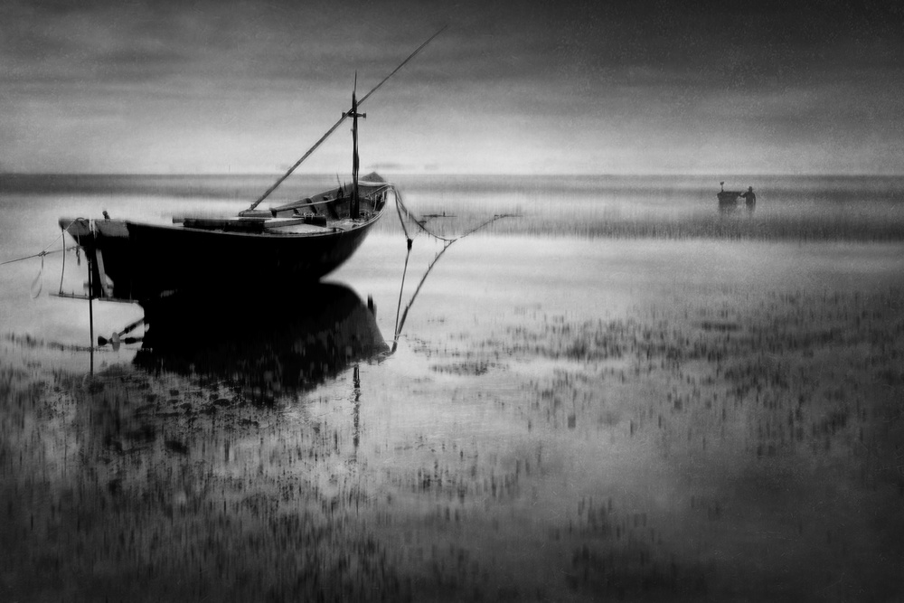 Down to the empty sea von Ekkachai Khemkum