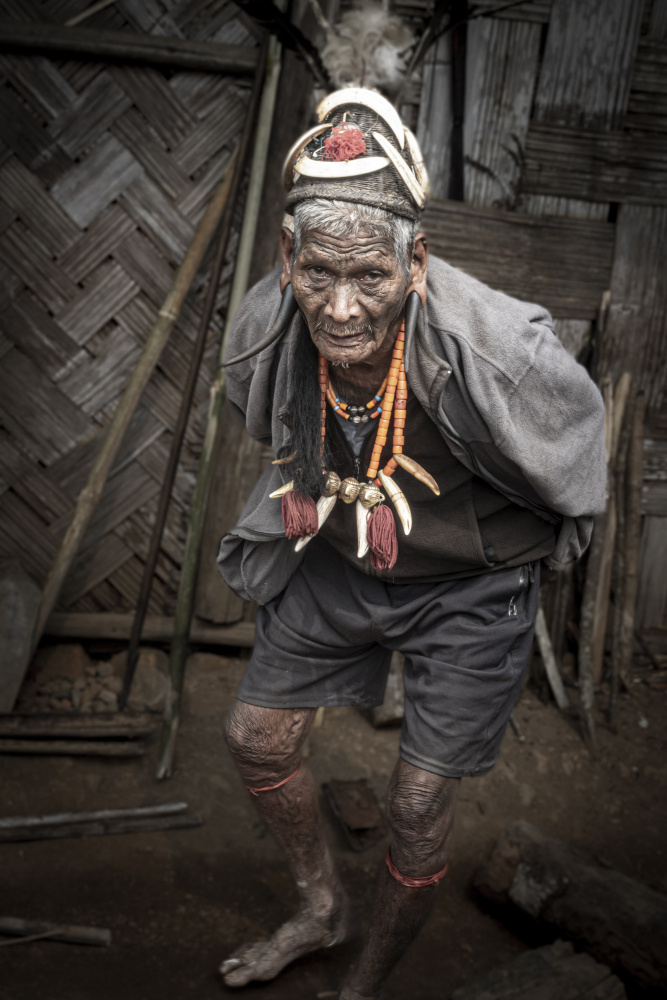 Konyak elder at Nagaland, India von Elena Molina