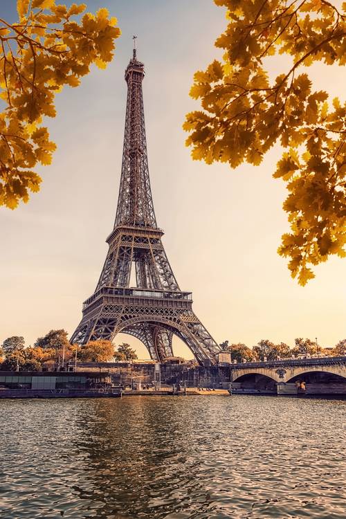 Eiffel Tower In autumn von Emmanuel Charlat