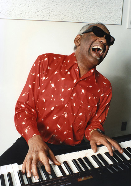 Ray Charles at home in Los Angeles von English Celebrities Photographer