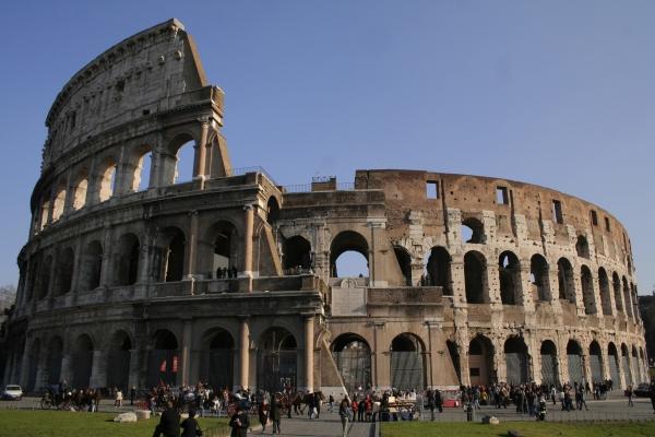 Colosseum - Colosseo von Enrico Schade