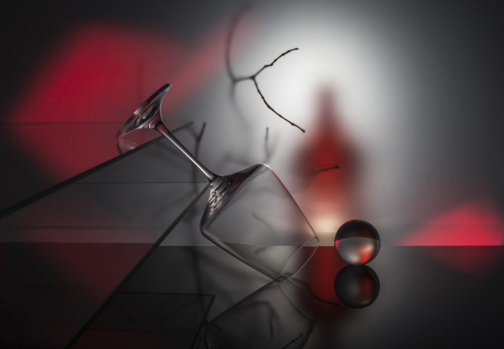 From the series "Experiments with glass" von Evgeniy Popov