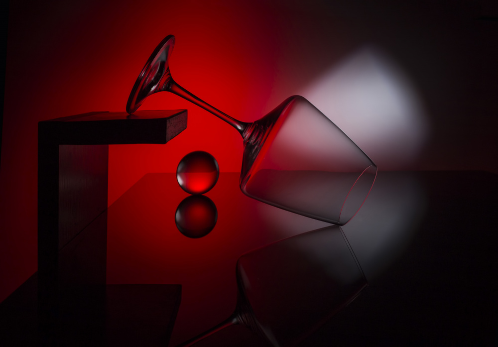 From the series "Experiments with glass" von Evgeniy Popov