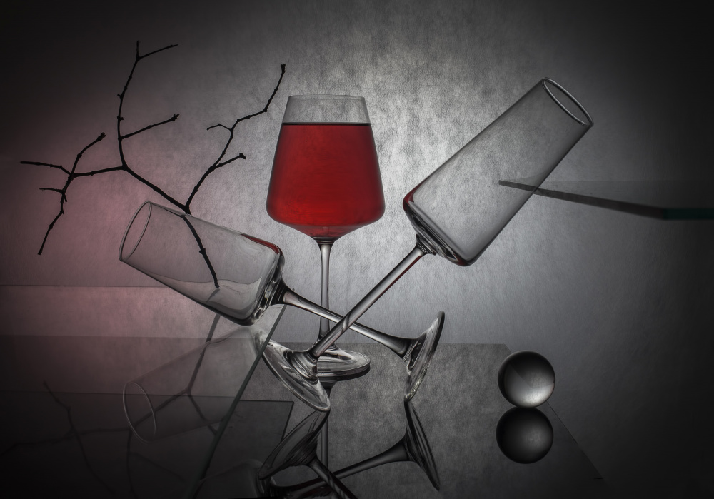 From the series "Experiments with glass" von Evgeniy Popov