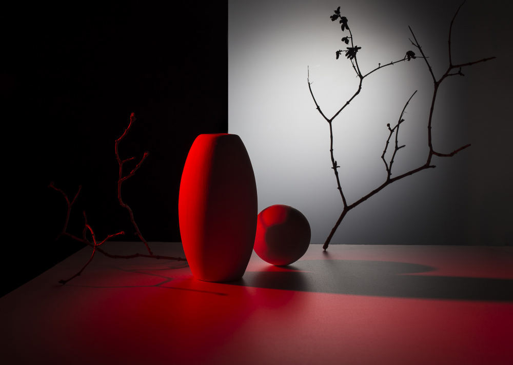 "Red on black" von Evgeniy Popov