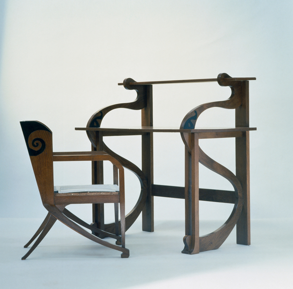 Writing desk with chair von Federico Tesio