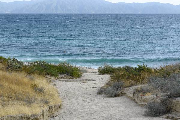 Stream to the sea von Fernando Blanco Armendariz