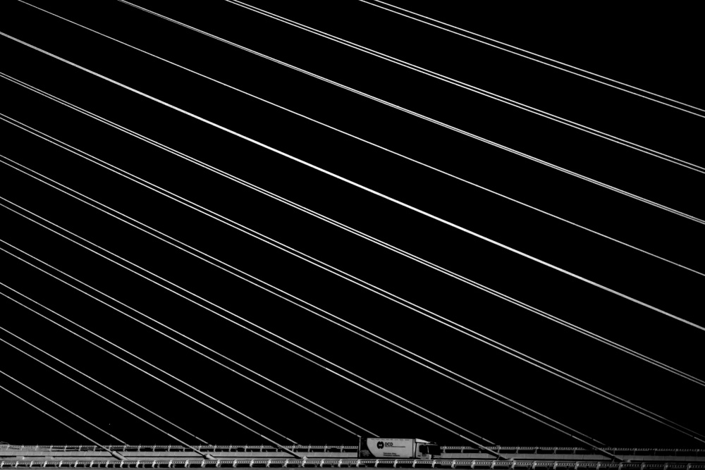 Between the Lines von Fgr100