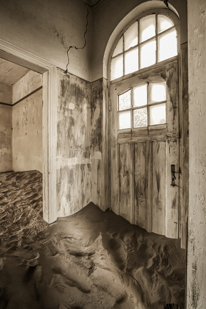 Haunted House von Fion Wong