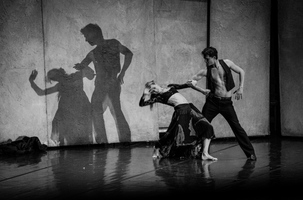 living shadows von Flavio Bertazzi