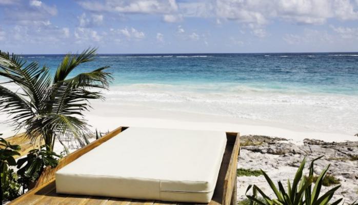 terrace of a cabana von Franck Camhi