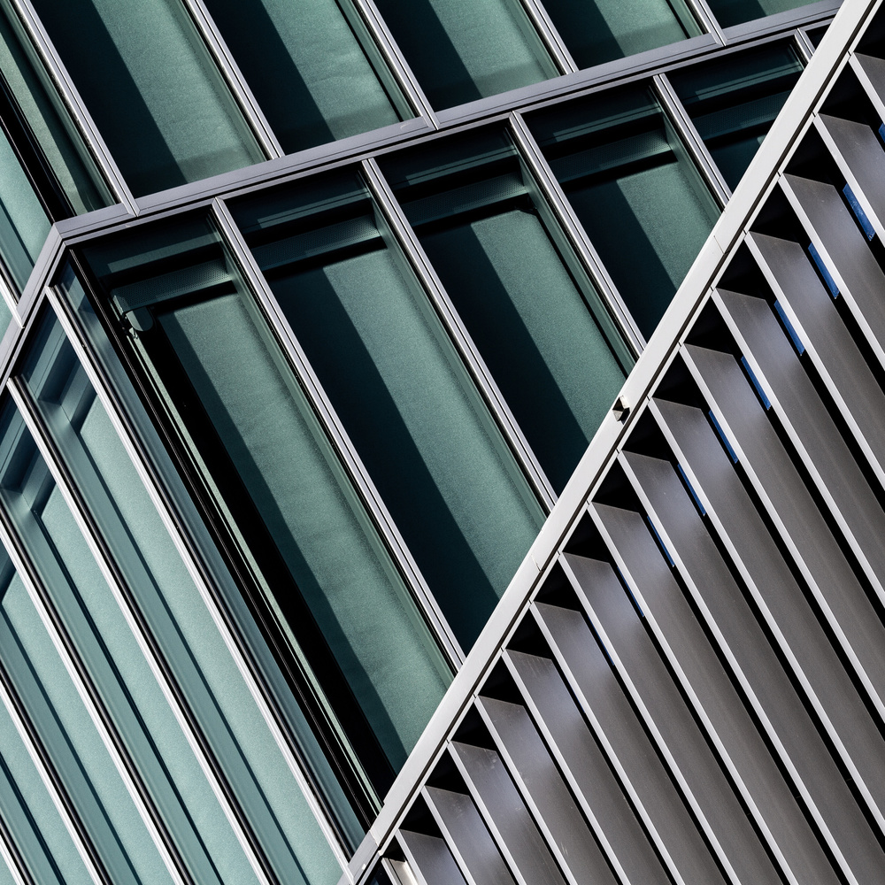 Schlieren, Sony Center XII von Franco Tessarolo