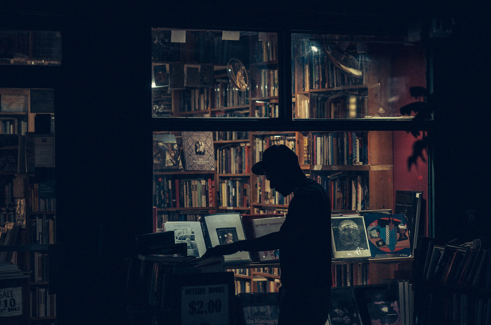 Its cheaper outside von Frank Busch