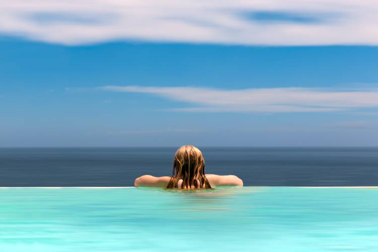 Red and Blue von Frank Wijn