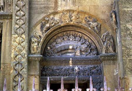 Western opening tympanum depicting the Marriage at Cana (photo) von French School