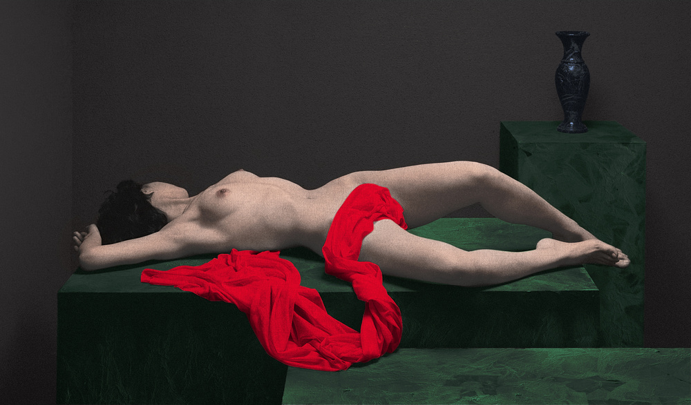 Red cloth von Fuyuki Hattori