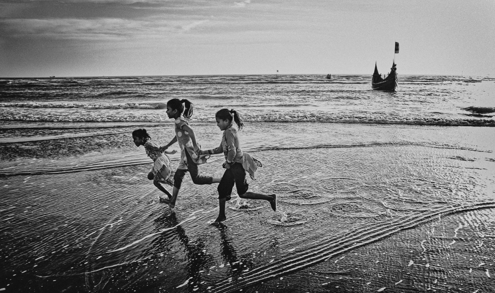 Childhood - 3928 von Garik