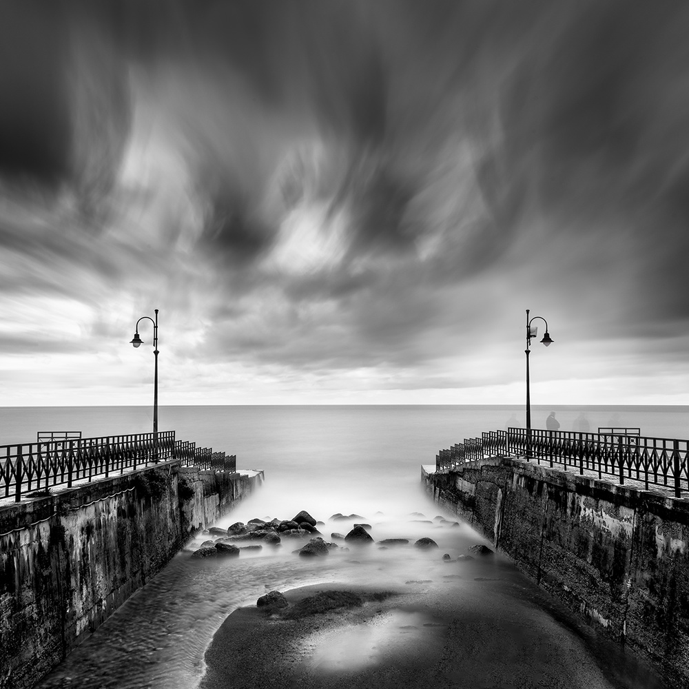 Double Pier II von George Digalakis
