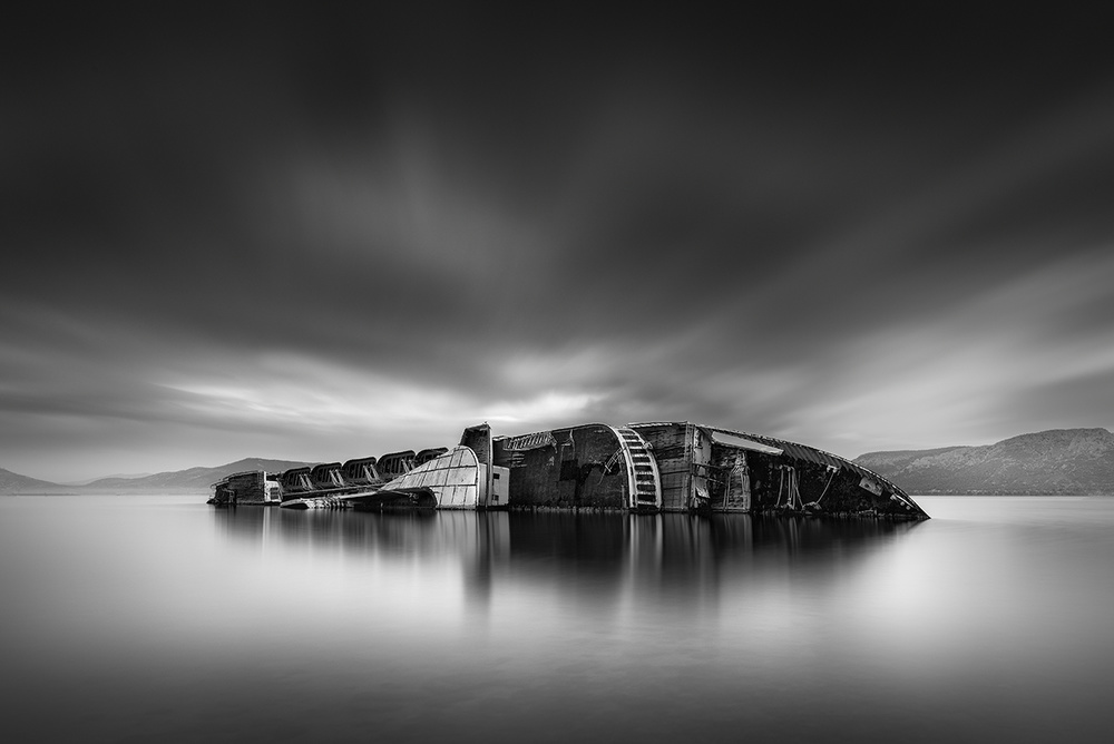 Mediterranean Sky IV von George Digalakis