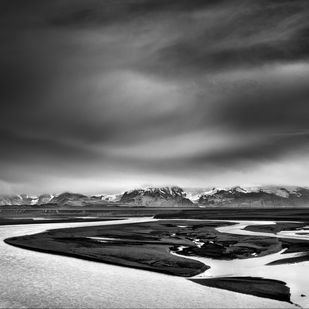 Surreal World von George Digalakis