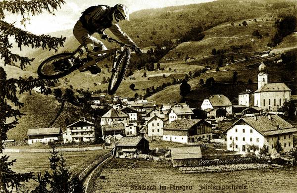 VINTAGE BIKE JUMP von Gerald Herrmann