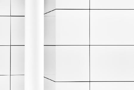 The Pillar in the Corner