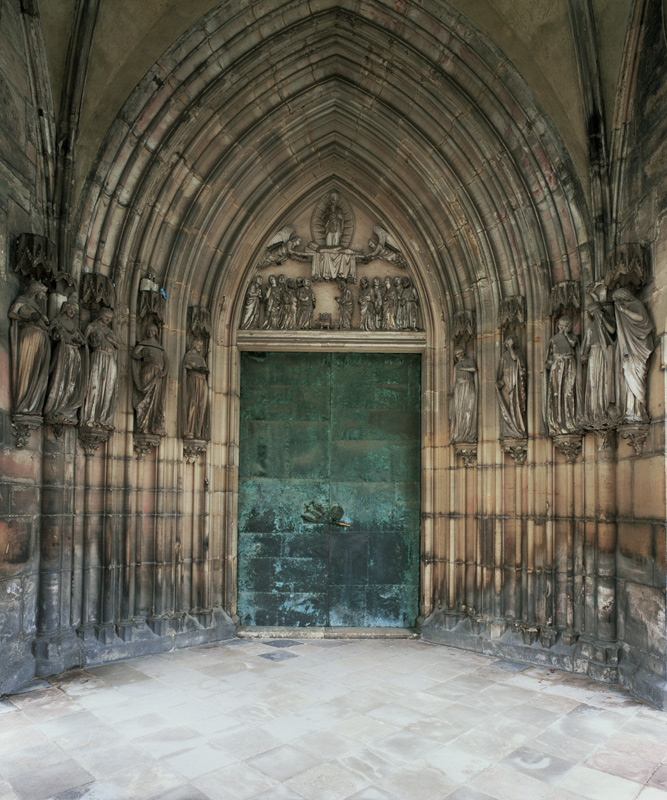 The Paradise Portal: The Five Wise Virgins and the Five Foolish Virgins, jamb figures carved c.1250 von German School