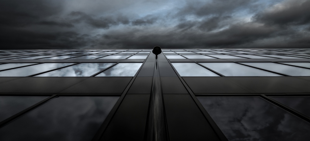 sky of glass von Gilbert Claes