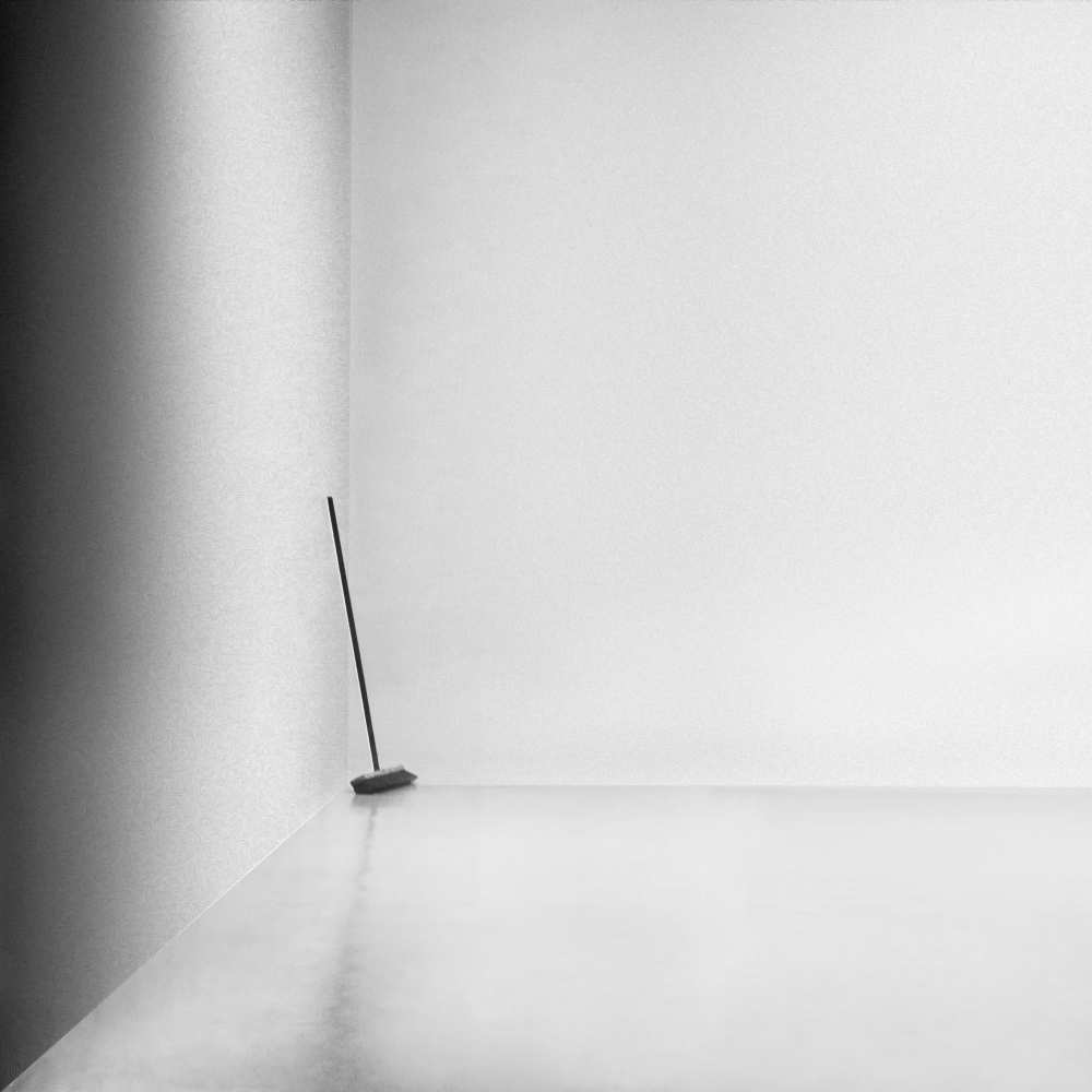 the broom von Gilbert Claes