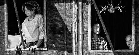 Two windows, three different seeing