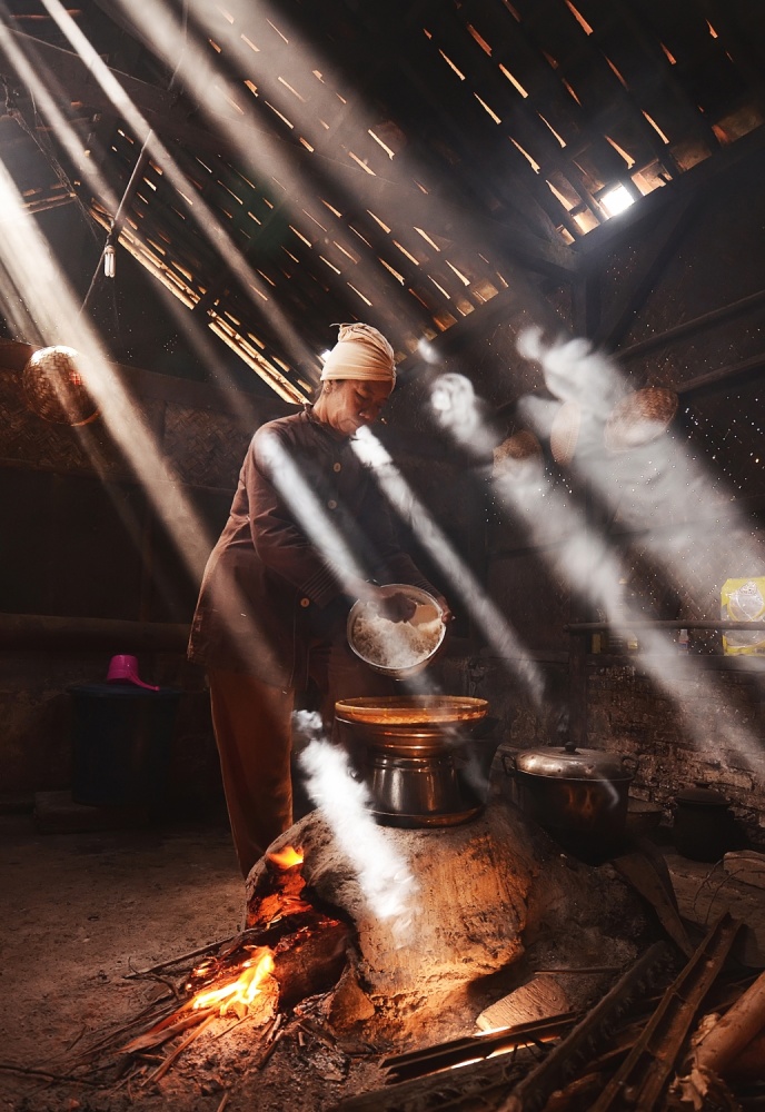 menanak nasi von Girdan Nasution