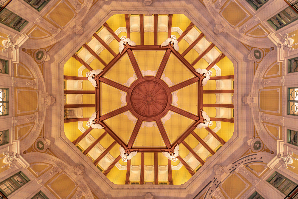 ceiling von Go Nagai