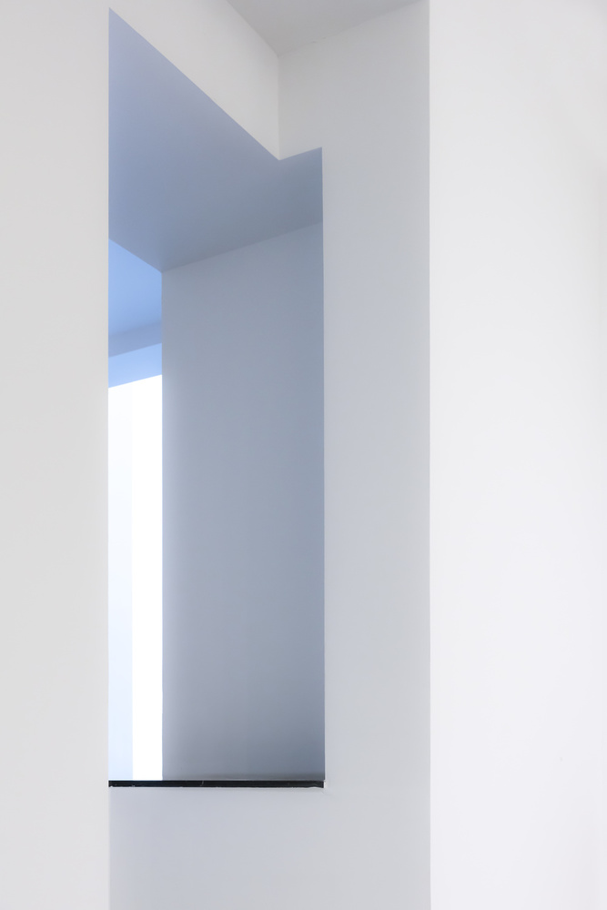 Blue view von Greetje Van Son