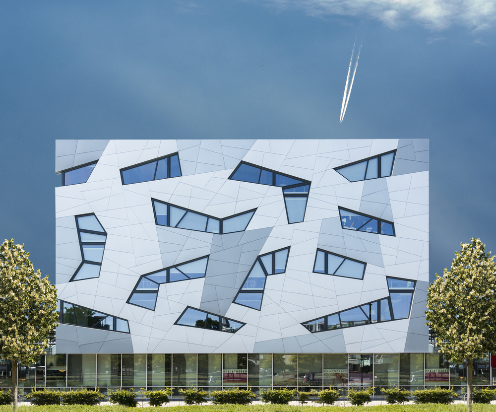 The plane von Greetje Van Son